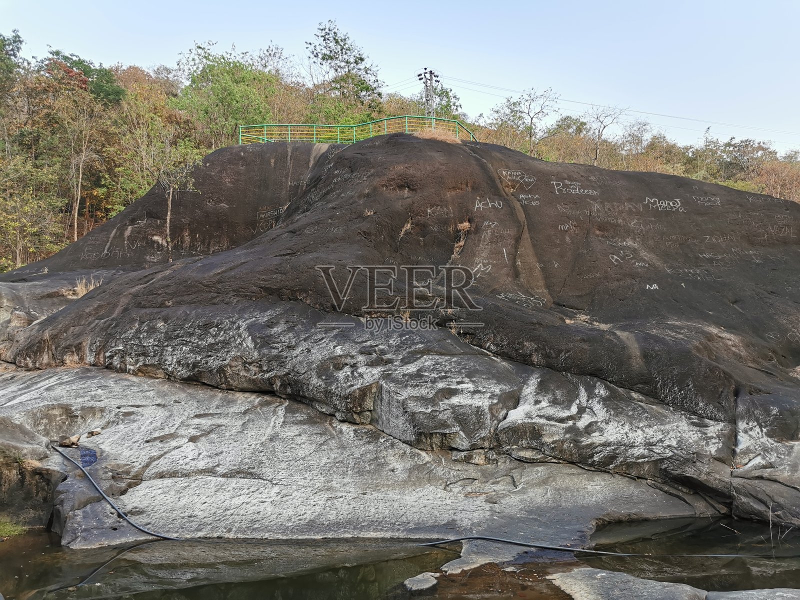 大象塑造的巨岩照片摄影图片