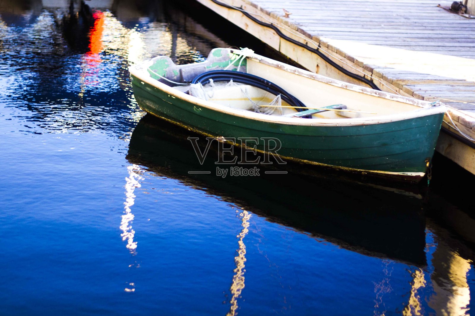 倒影与船照片摄影图片