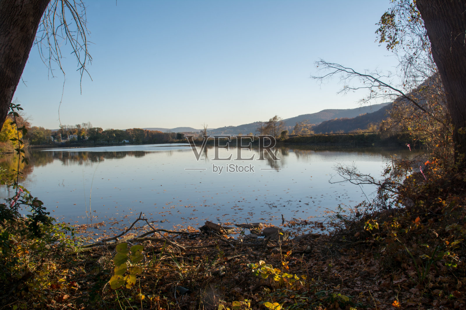 从纽约冷泉看哈德逊河照片摄影图片