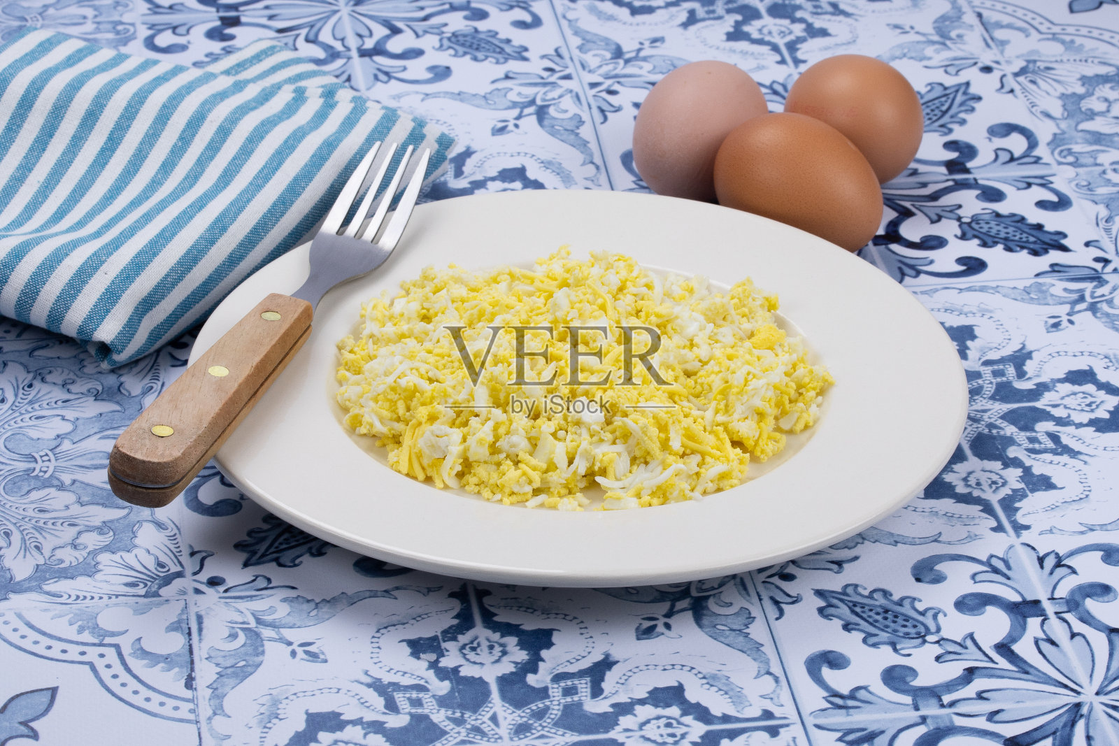 磨碎的鸡蛋照片摄影图片