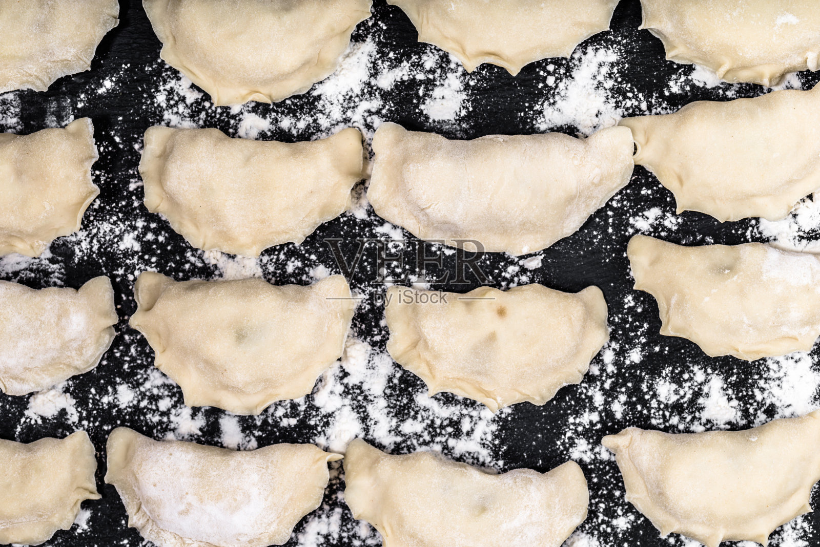 生饺子背景，烹饪自制照片摄影图片