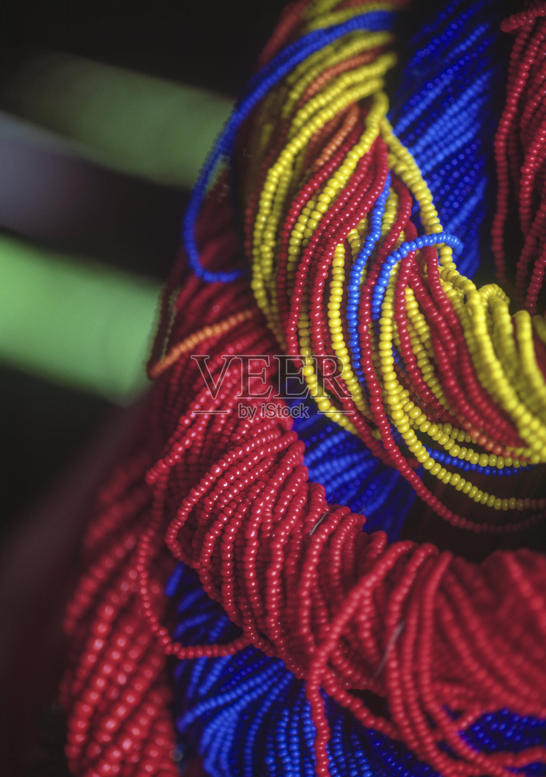 委内瑞拉战争中的印第安人制造的珠子项圈照片摄影图片