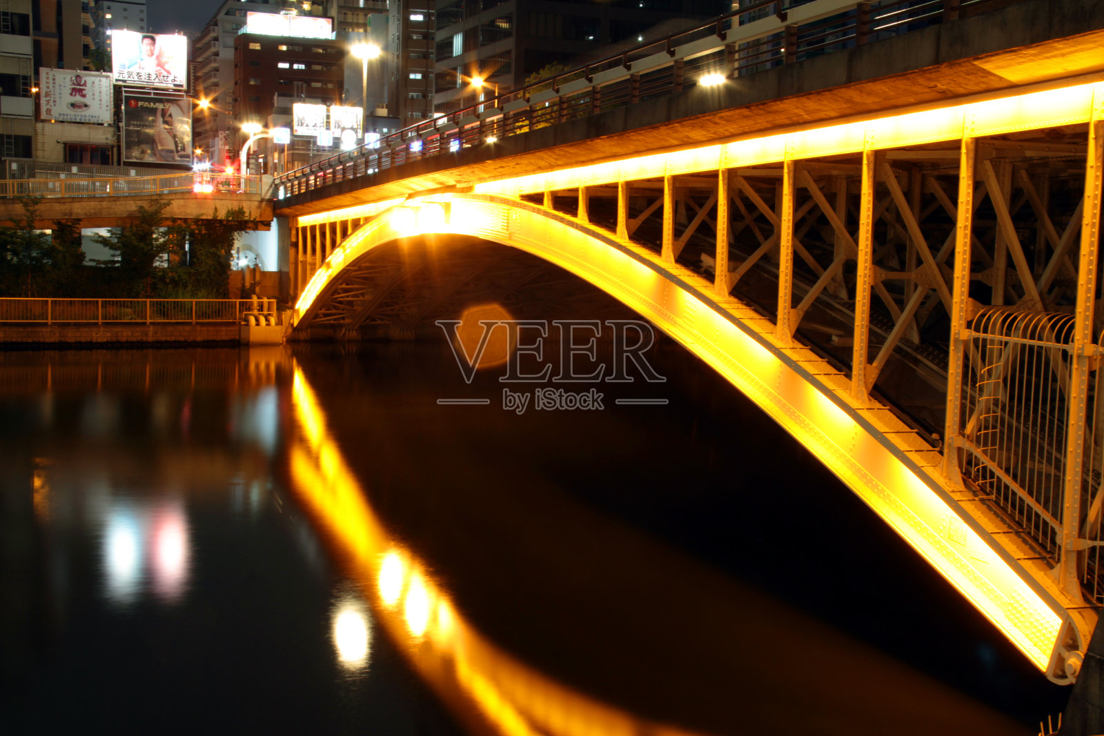 雨桥照片摄影图片