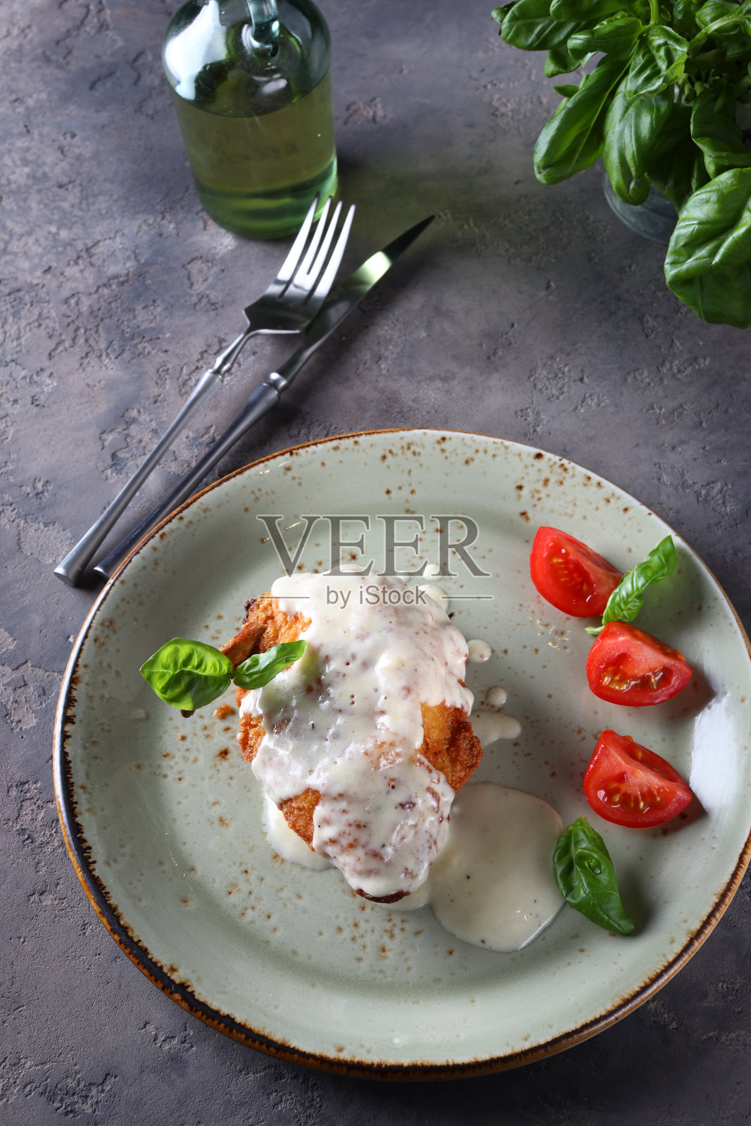 烤鸡胸肉照片摄影图片