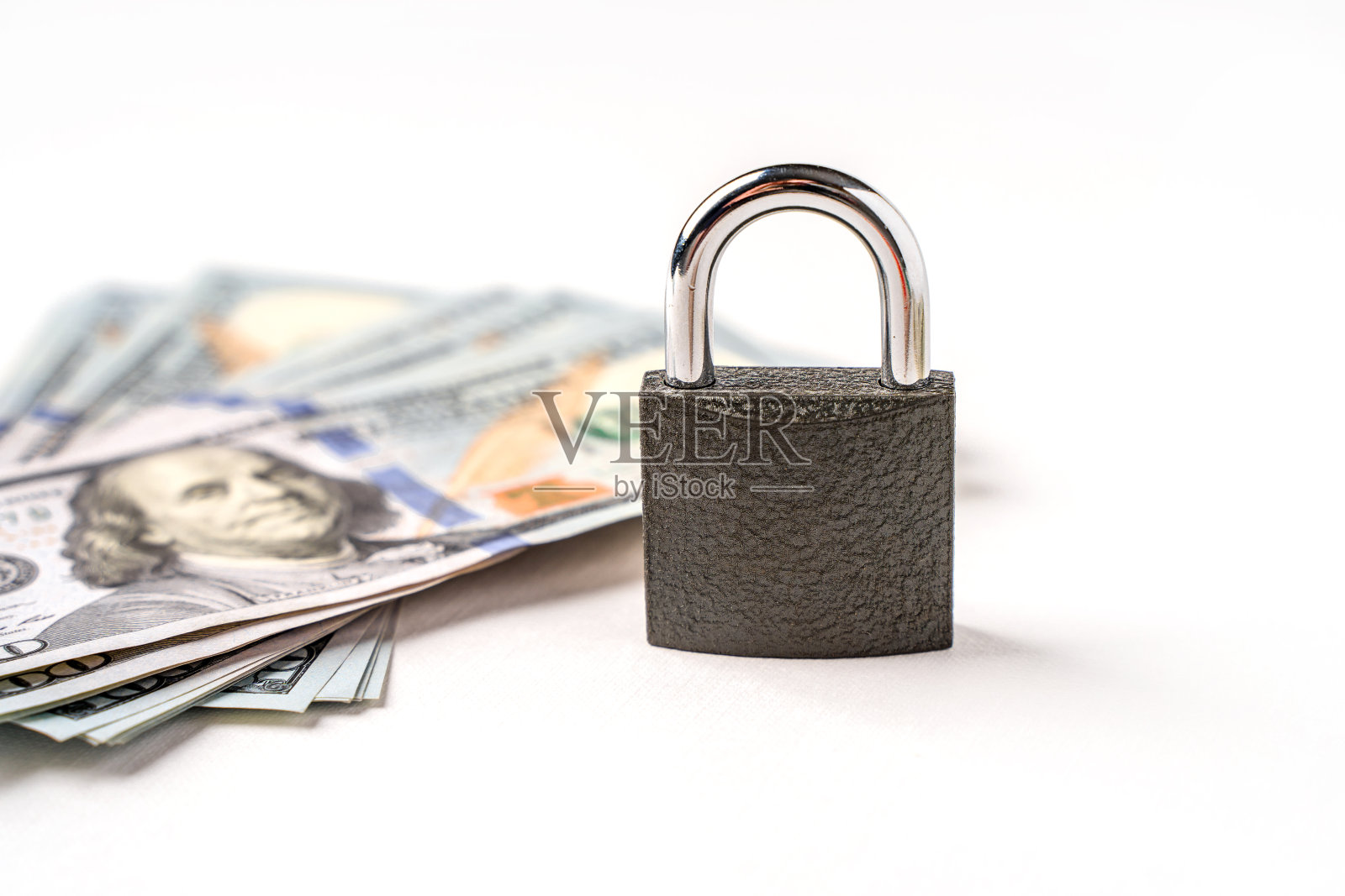 锁定纸币作为存款和金钱储存的金融安全概念照片摄影图片
