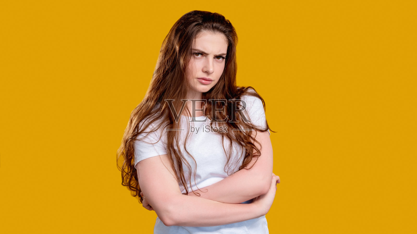 被冒犯的女人肖像烦恼怀疑不安照片摄影图片