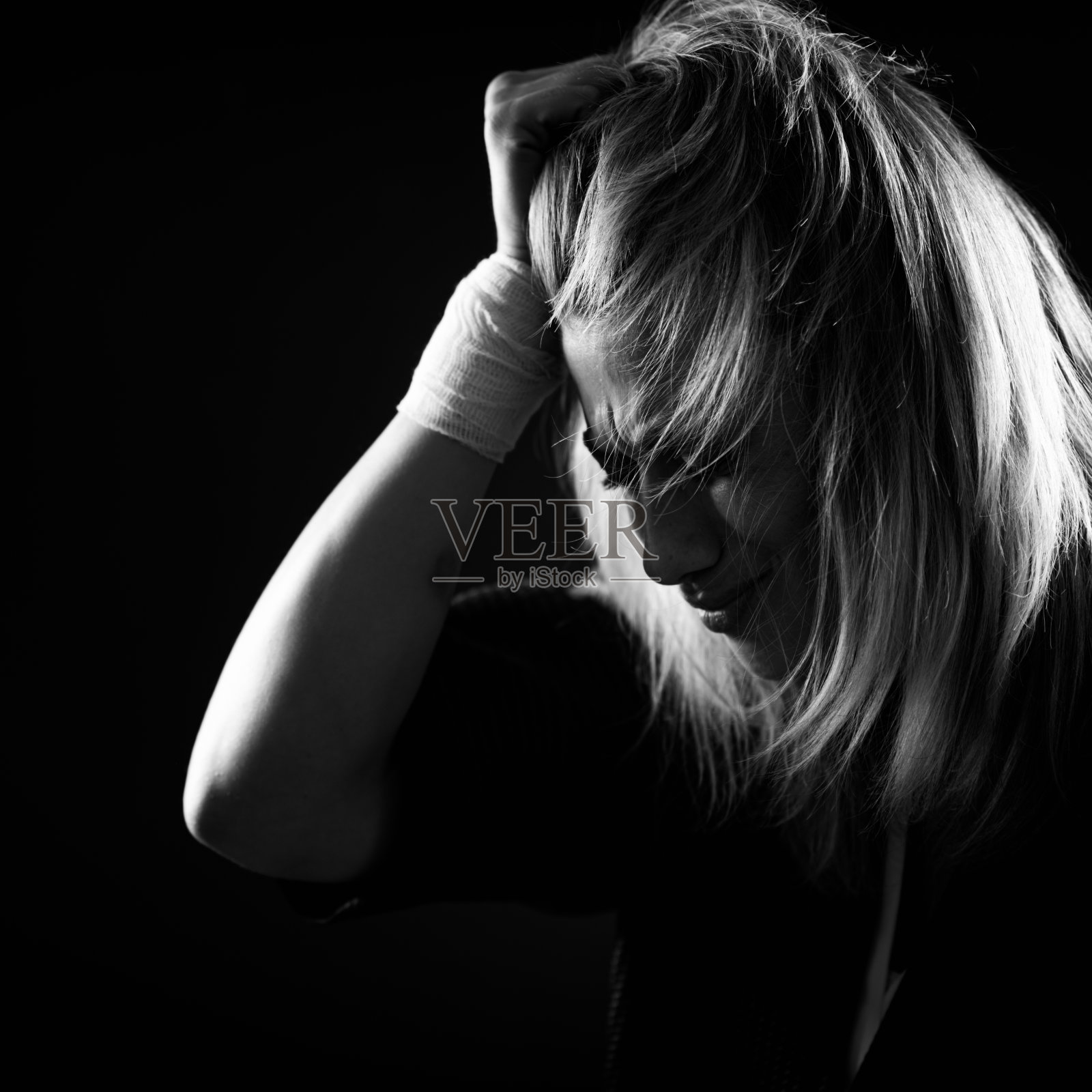 抑郁症：忧郁的女人照片摄影图片