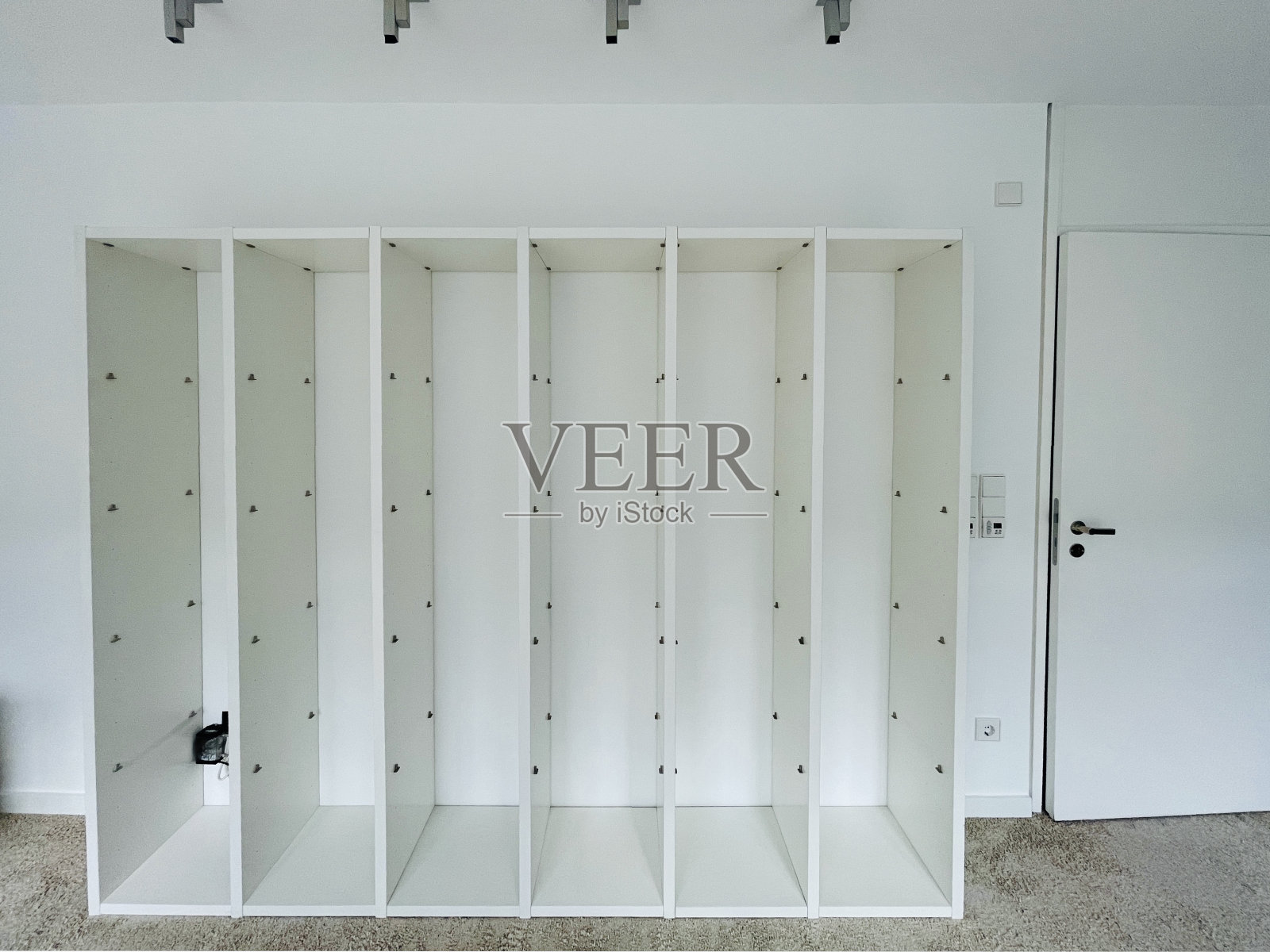 公寓装修:空架子照片摄影图片