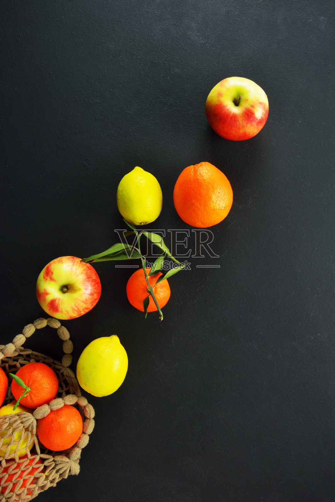 装柑橘和苹果的可重复使用袋照片摄影图片