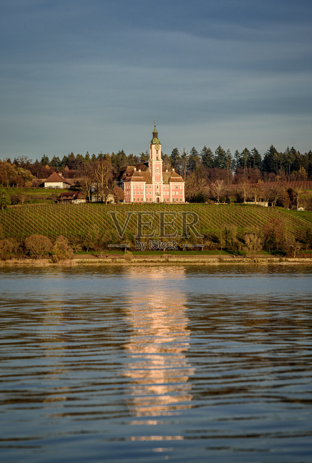 康斯坦斯湖的教堂照片摄影图片