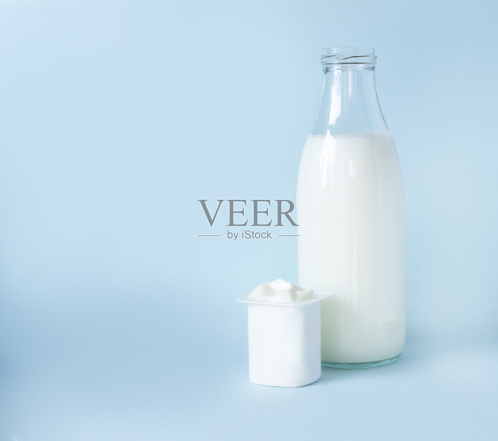 酸奶罐模型照片摄影图片