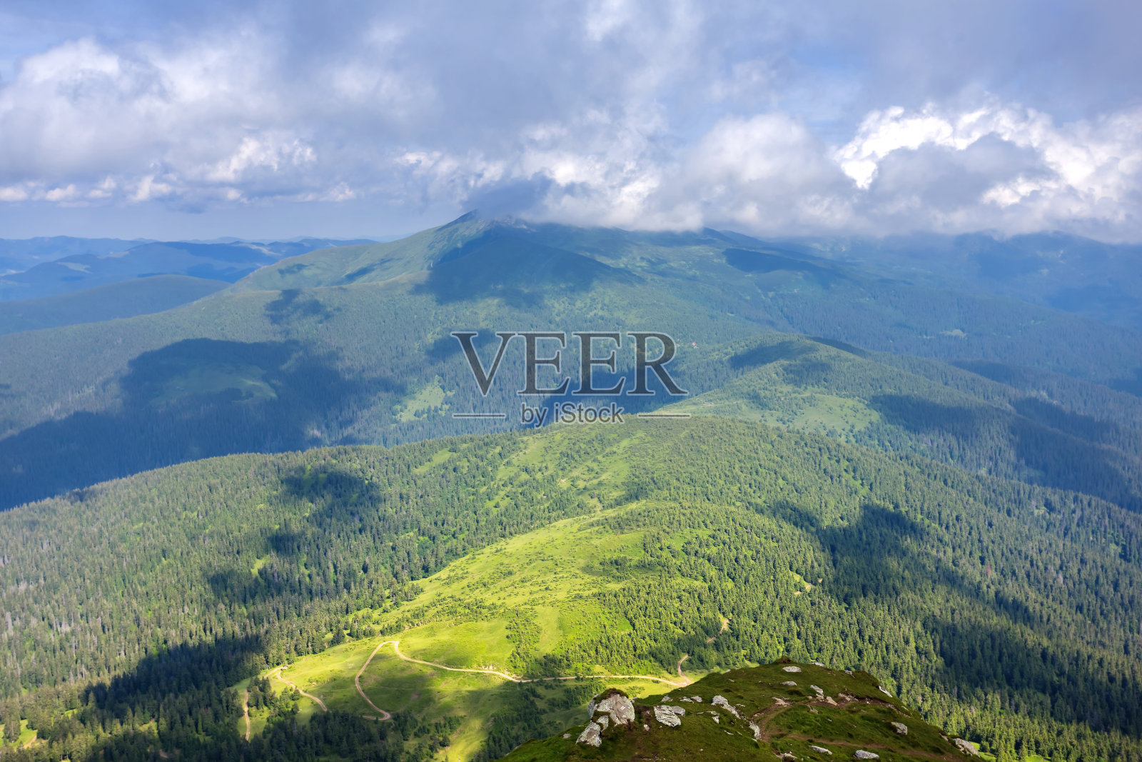 夏季青山景观照片摄影图片