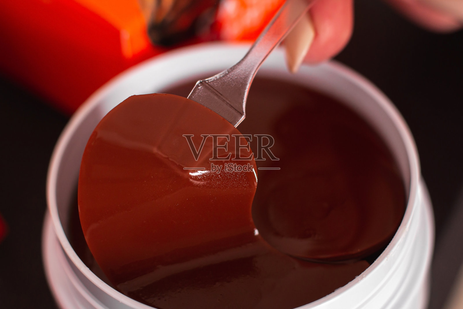 棕色有胶原蛋白的眼罩，特写照片摄影图片