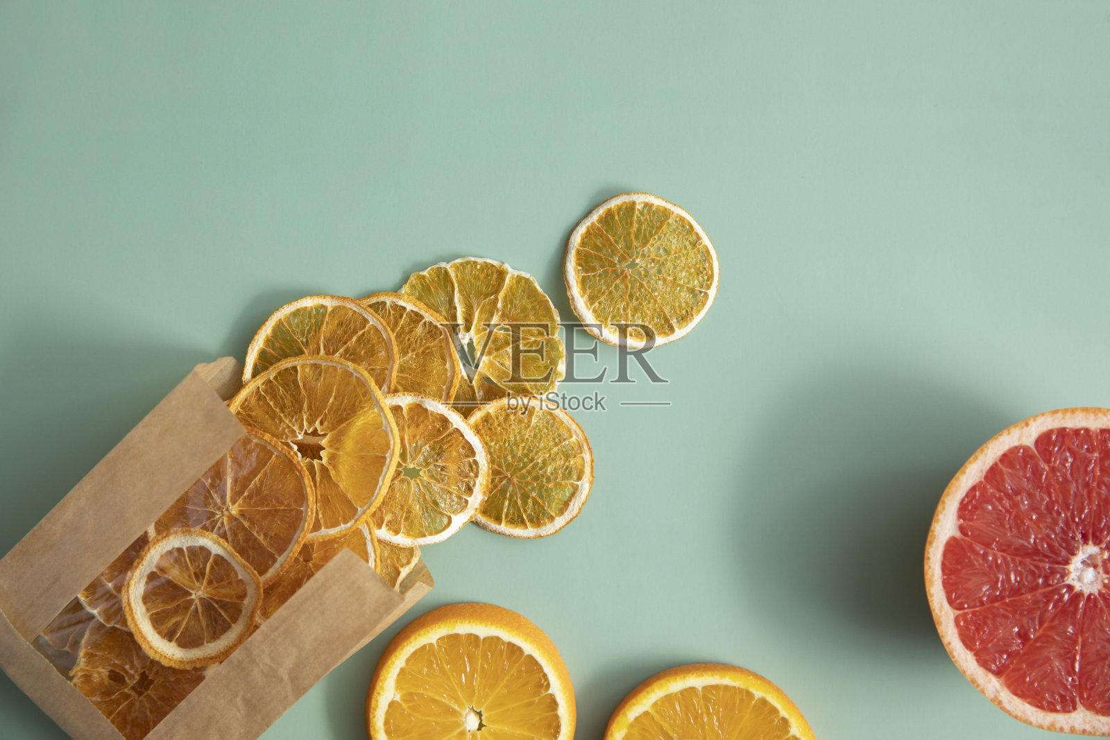 橙色水果片。照片摄影图片