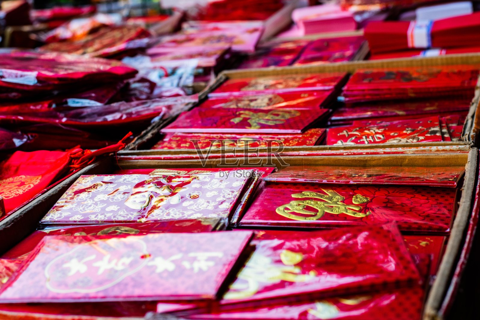 中国新年装饰信封塞昂包放中国人的礼物照片摄影图片