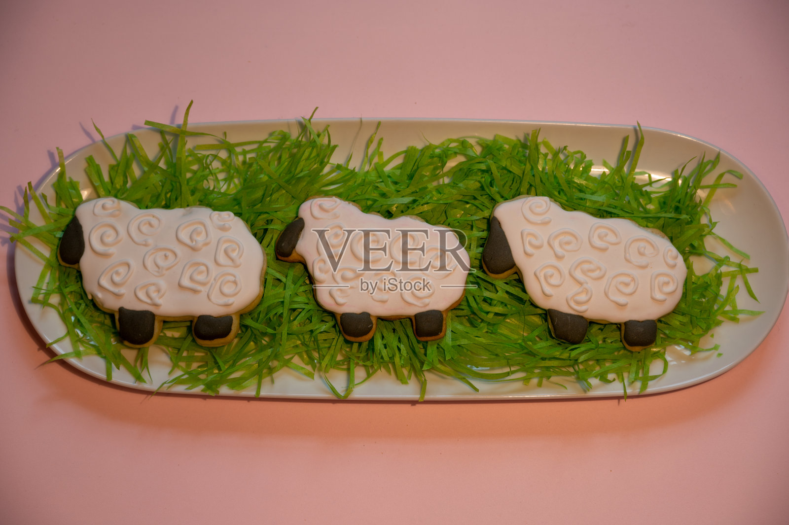 冰冻复活节饼干的特写照片摄影图片