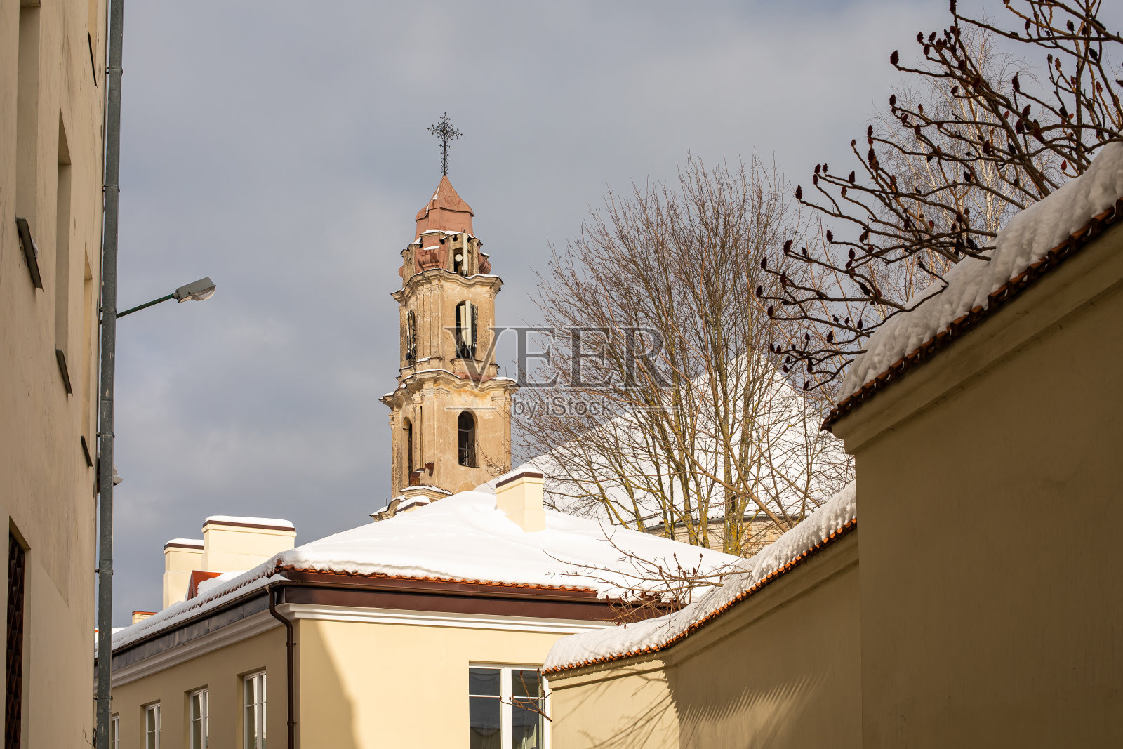 立陶宛维尔纽斯圣母安慰教堂照片摄影图片
