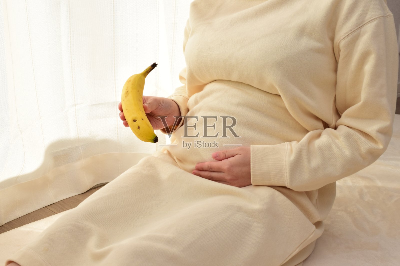 健康的孕妇照片摄影图片