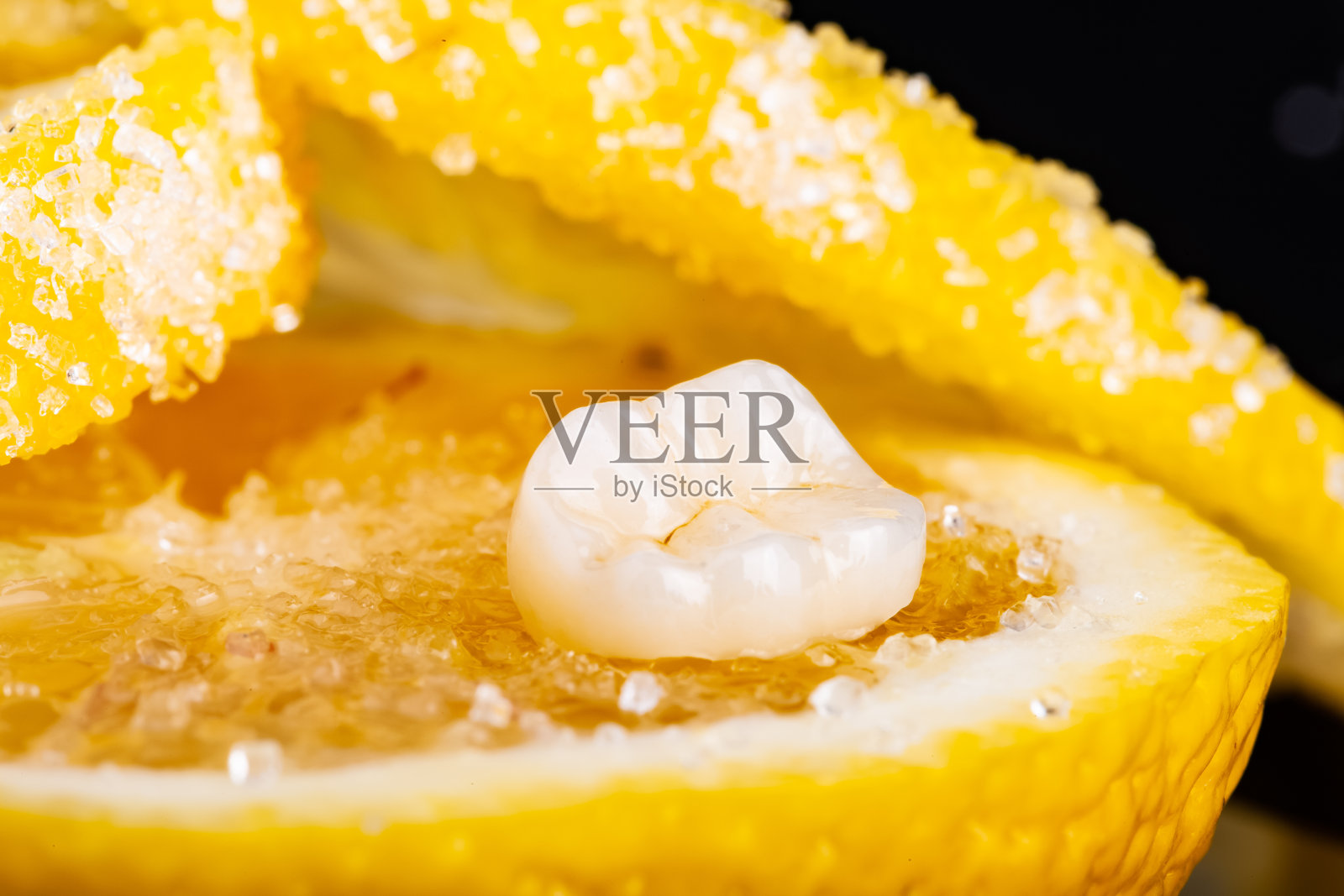 陶瓷牙和柠檬照片摄影图片