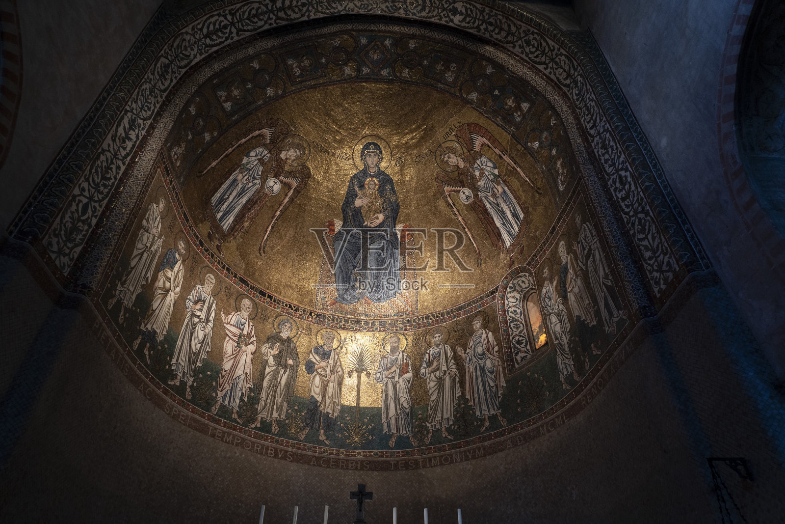 特里斯特意大利圣朱斯托教堂马赛克照片摄影图片