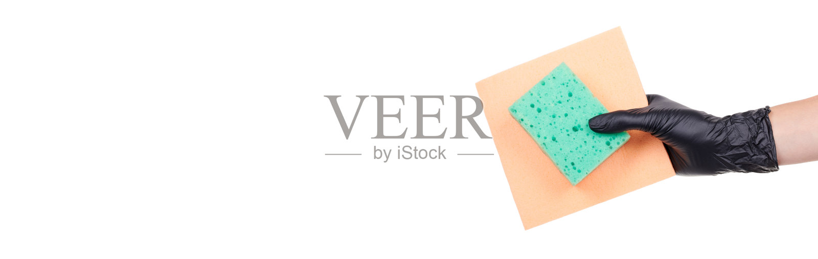 手戴黑色乳胶手套和清洁海绵，隔离在白色背景上。照片摄影图片