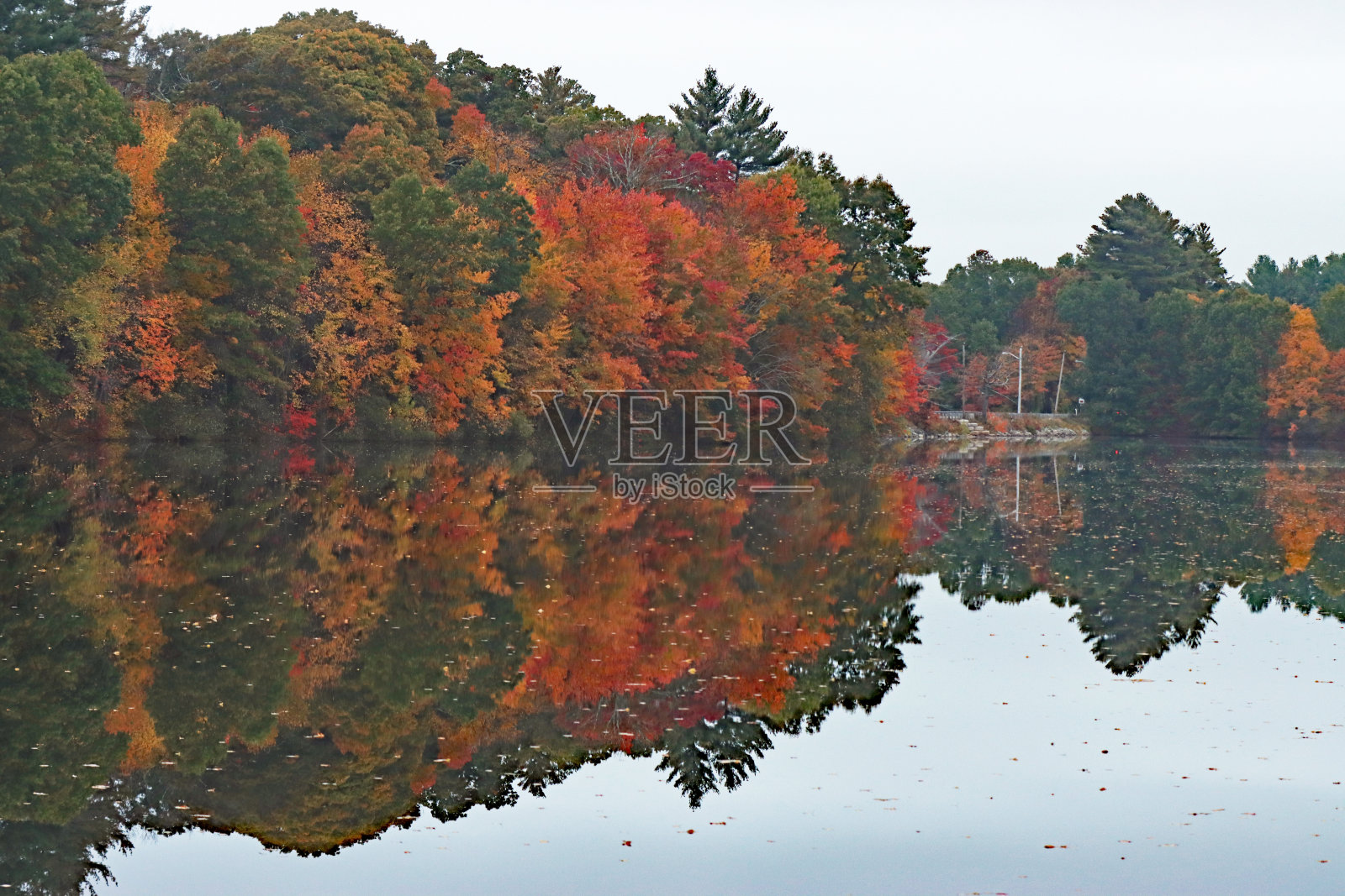 秋天的倒影照片摄影图片