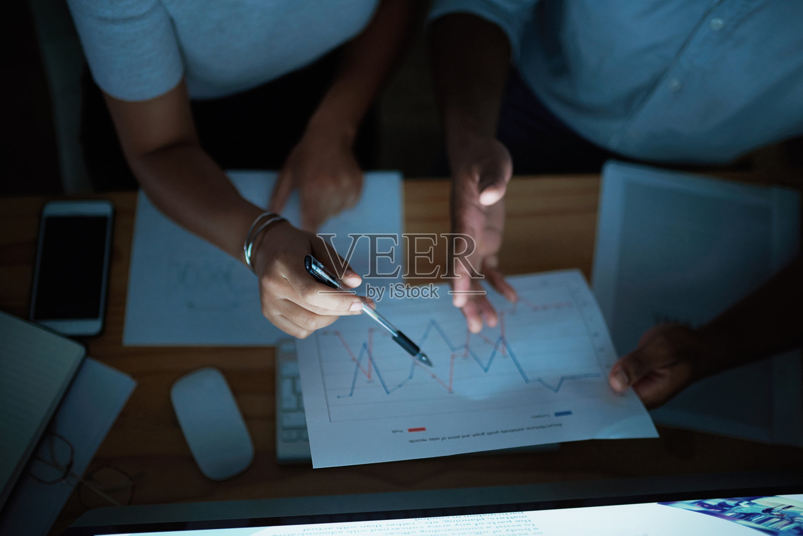 今晚，我们谈谈钱照片摄影图片