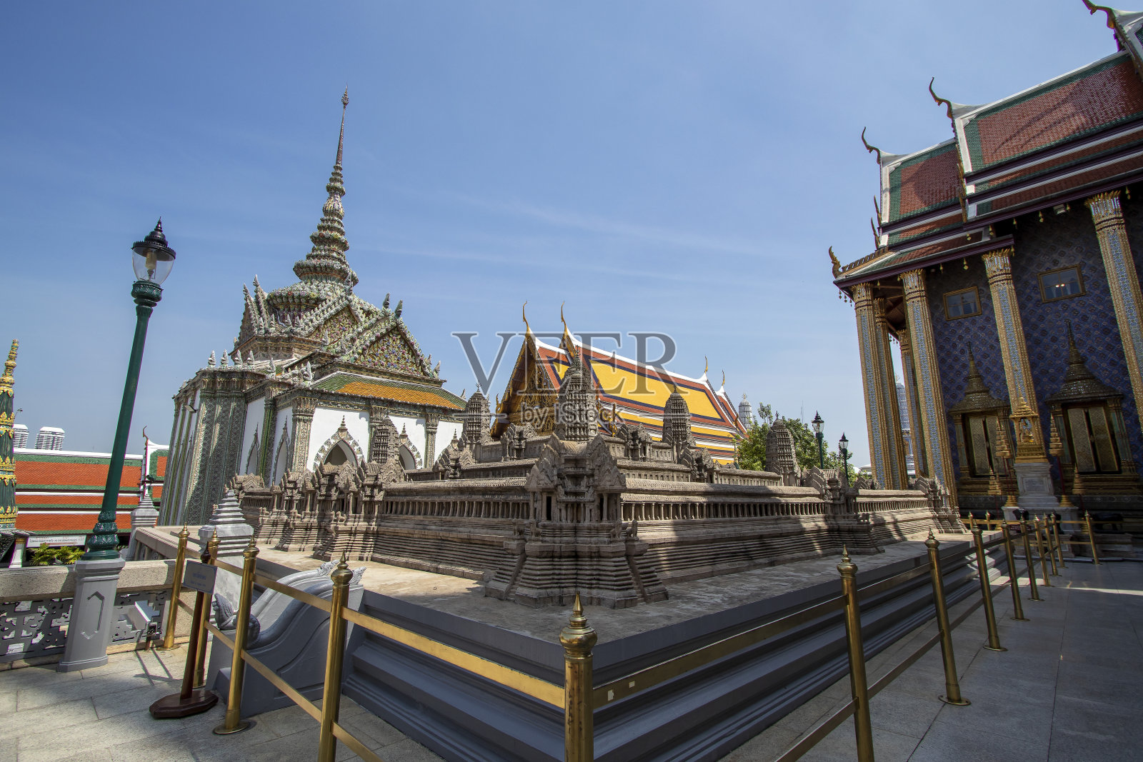 翡翠佛寺或玉佛寺是泰国曼谷最美丽的寺庙。照片摄影图片