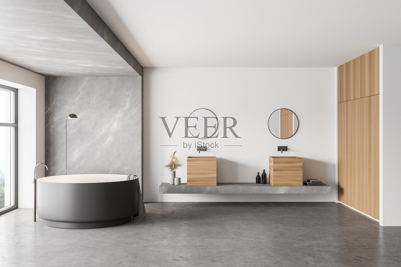 大理石和白色浴室，圆形浴缸和两个水槽照片摄影图片