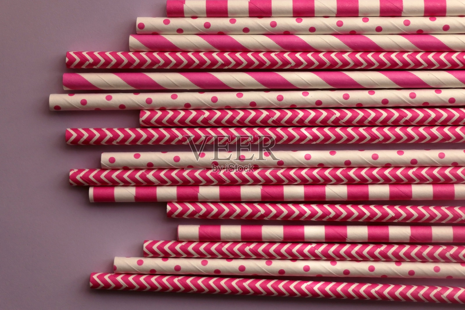 纸吸管照片摄影图片