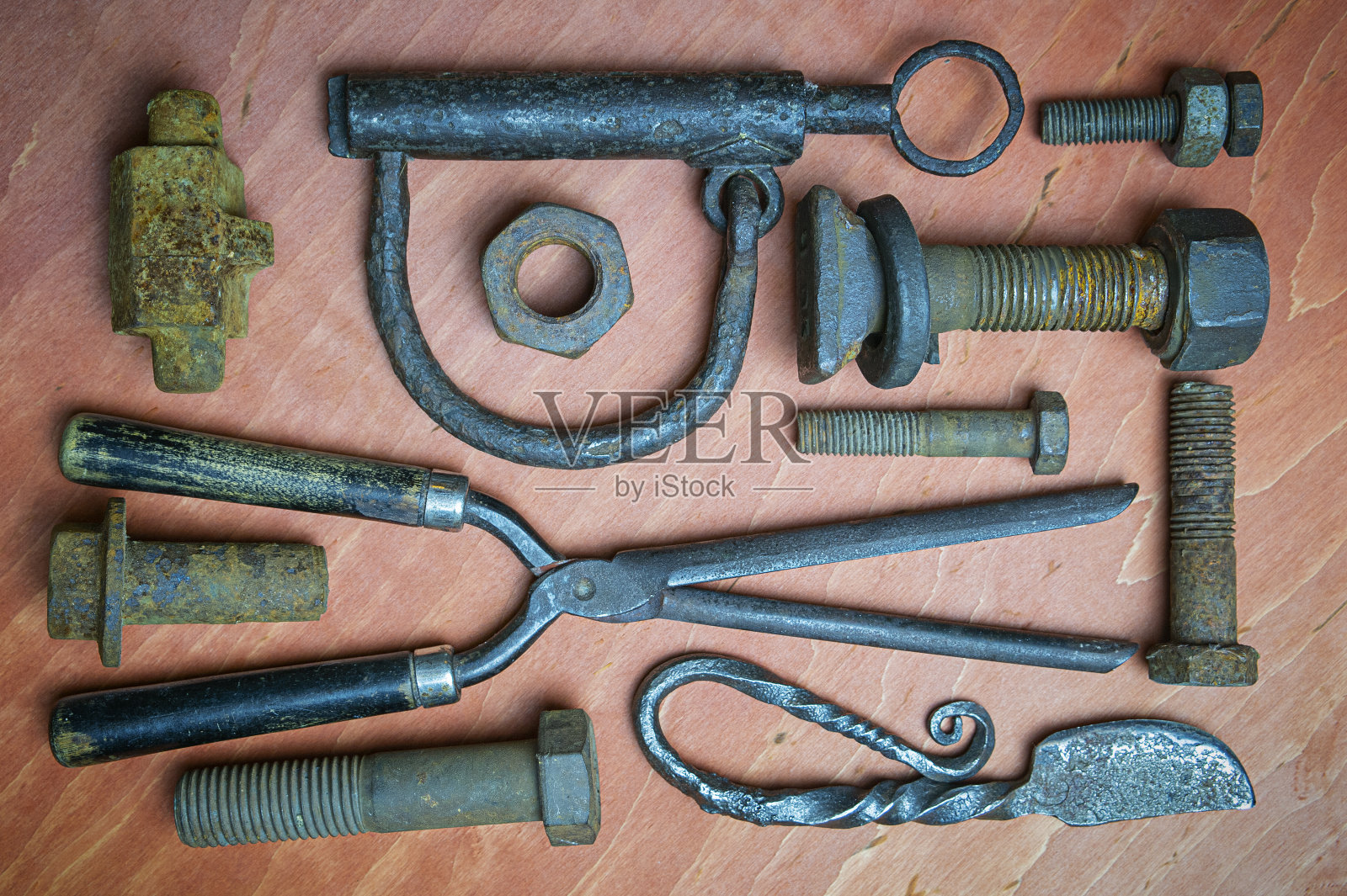 收集陈旧的金属生锈的项目照片摄影图片