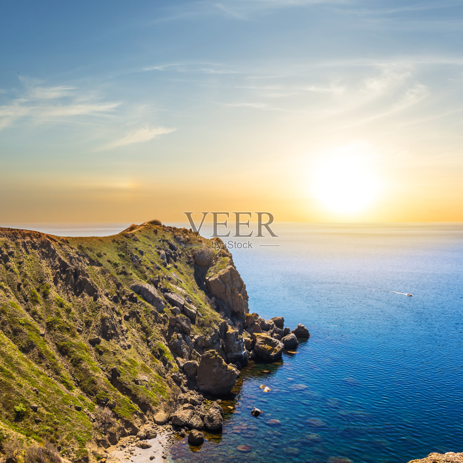 夏天的海岬景色在日落照片摄影图片