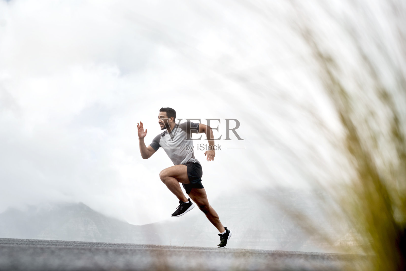 坚持可以化失败为非凡的成就照片摄影图片