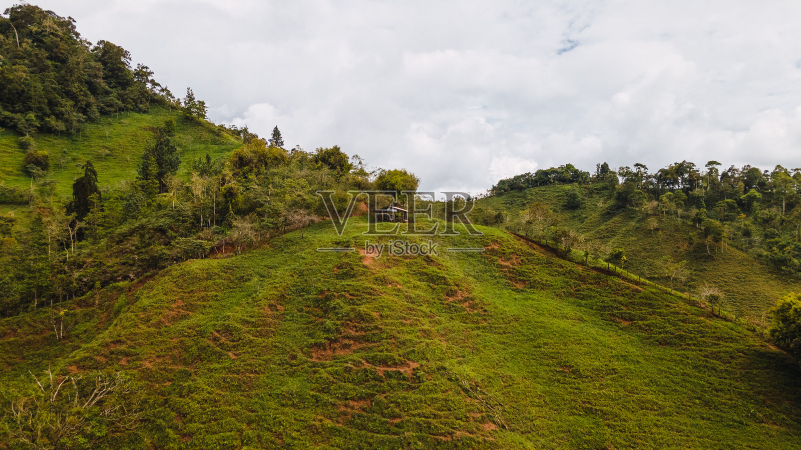 17、山巅乡马厩，人像照片摄影图片