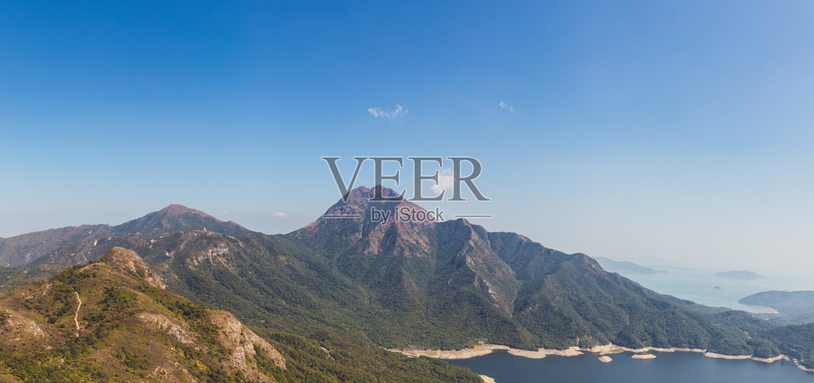 大屿山著名的远足地点石壁水塘全景，户外，白天照片摄影图片