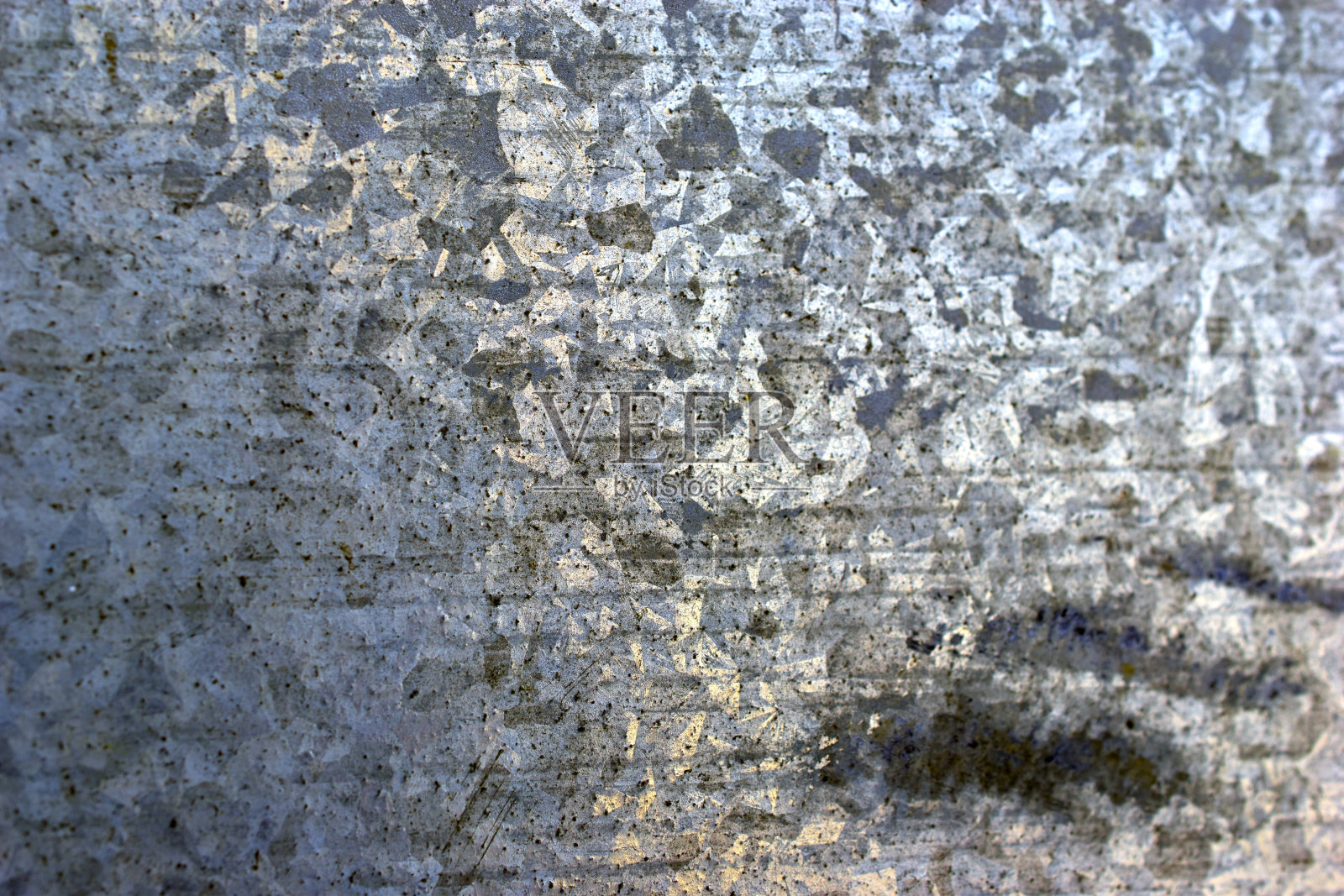 银色镀锌表面的房屋保护材料照片摄影图片