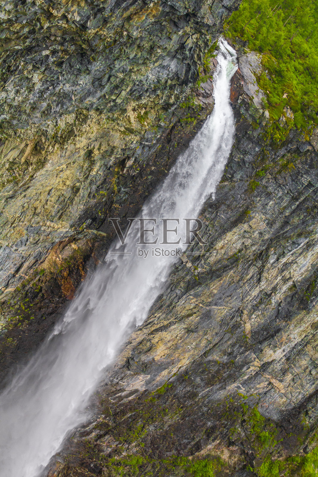 令人惊叹的最高瀑布Vettisfossen Utladalen挪威最美丽的挪威风景。照片摄影图片