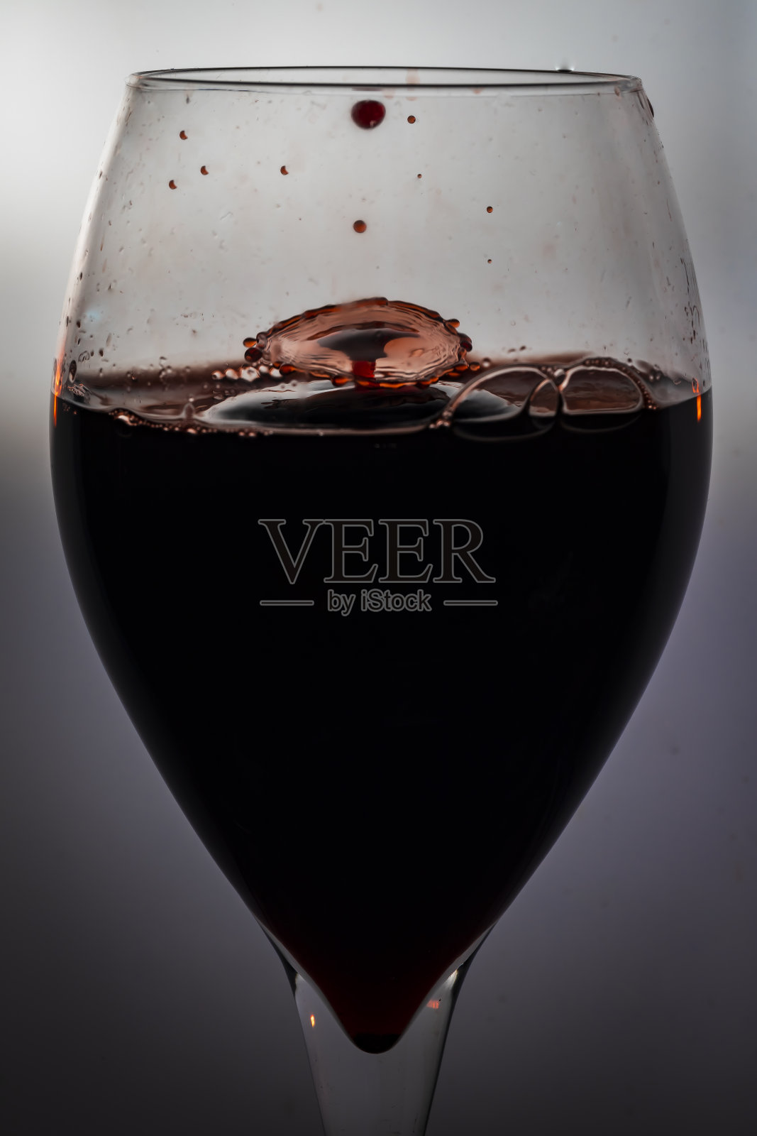 一杯葡萄酒照片摄影图片