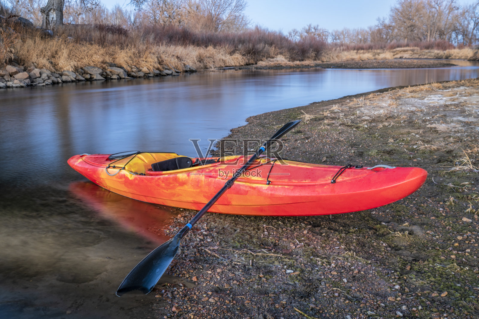 冬季在科罗拉多划皮艇照片摄影图片