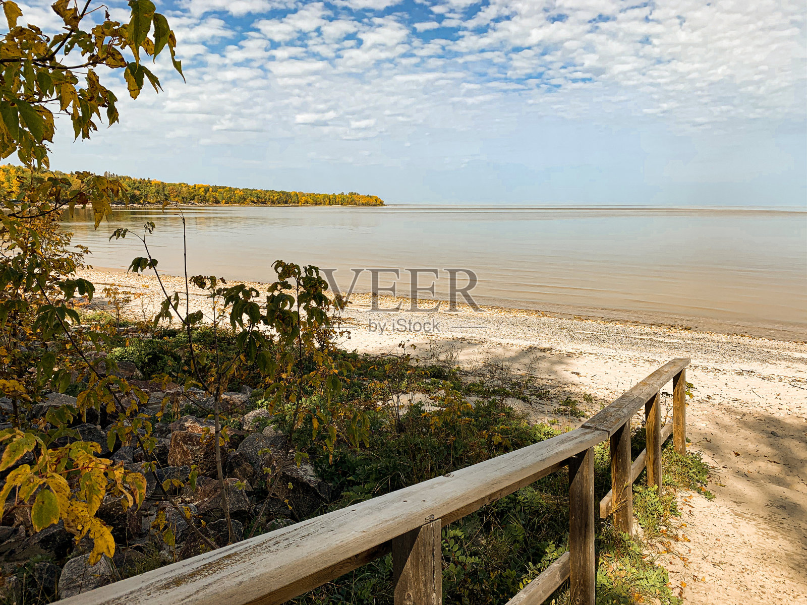 山坡上照片摄影图片
