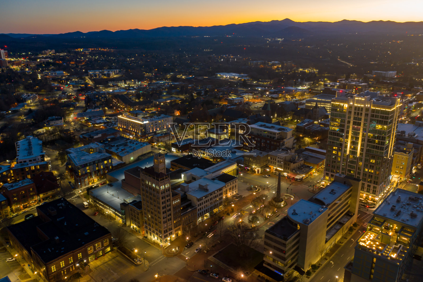 阿什维尔市中心日落照片摄影图片