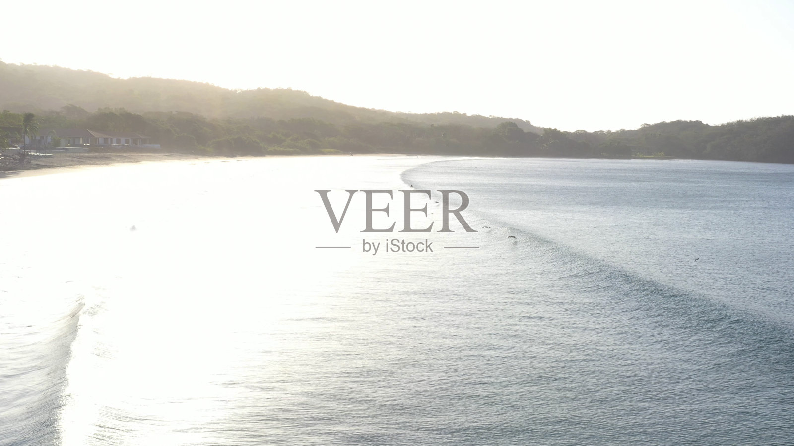 上午太平洋及海岸线鸟瞰图照片摄影图片