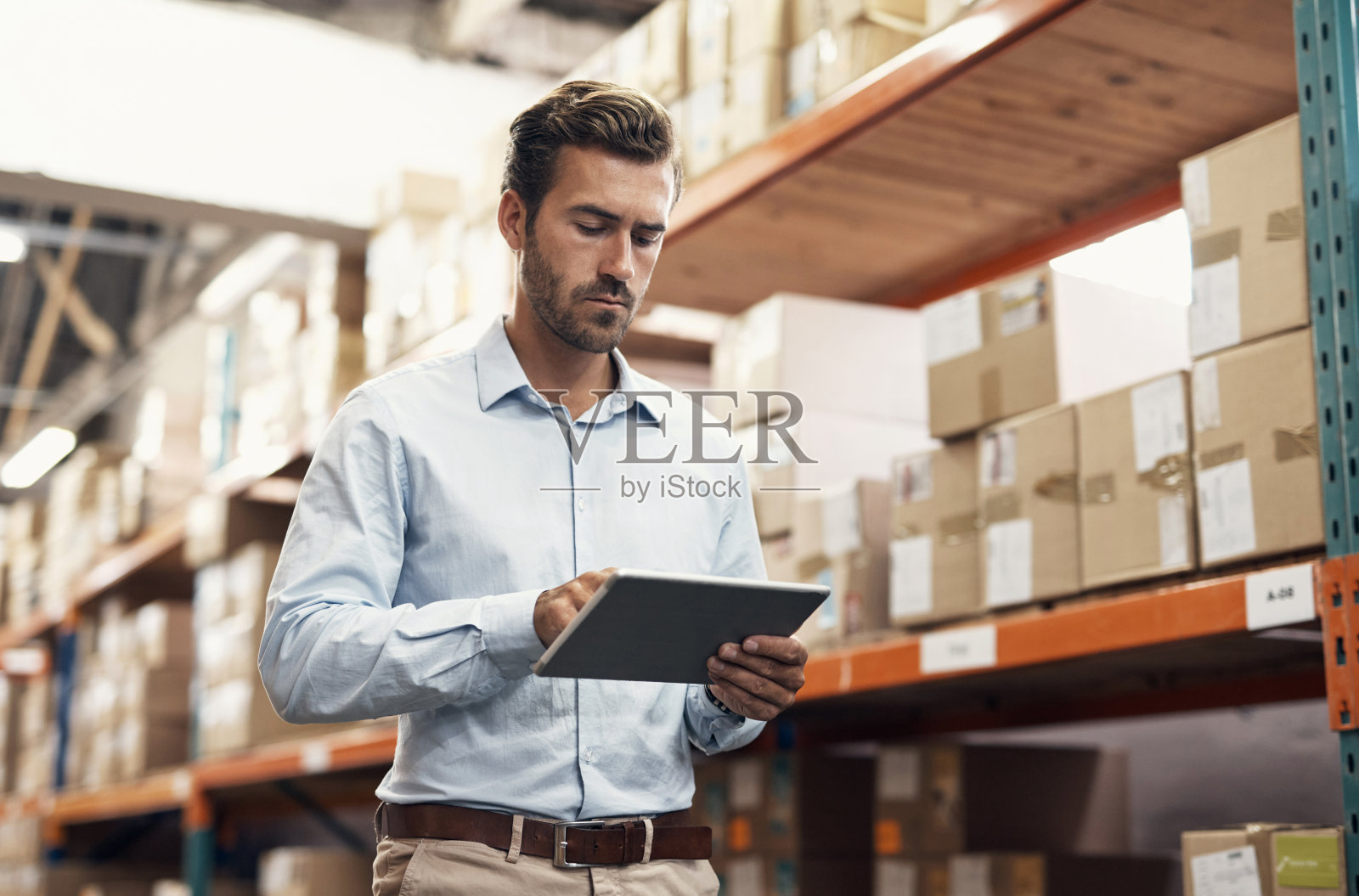 管理一个成功的仓库是一个多方面的工作照片摄影图片