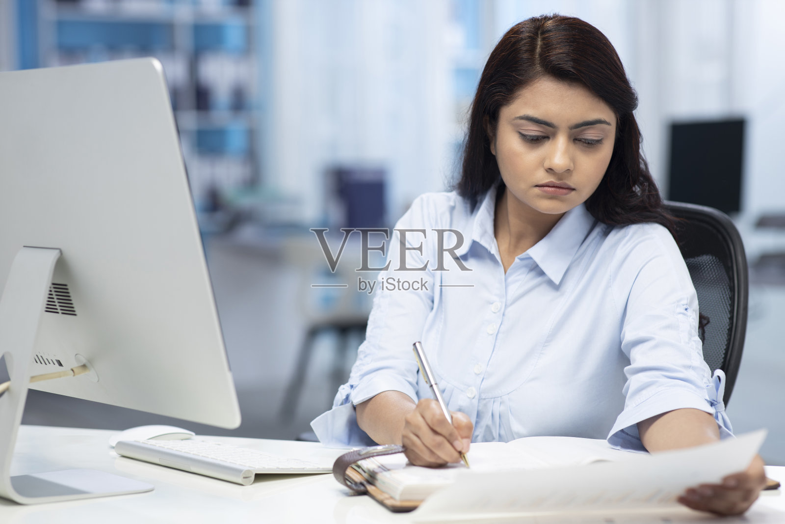 年轻的商业妇女-库存照片照片摄影图片