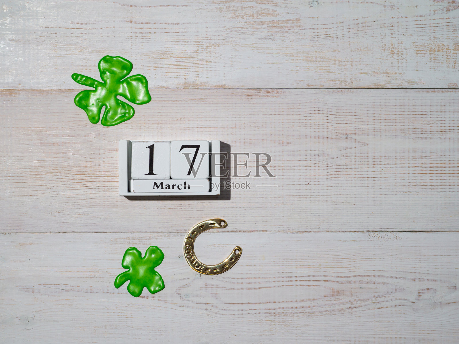 圣帕特里克节装饰木质背景。照片摄影图片