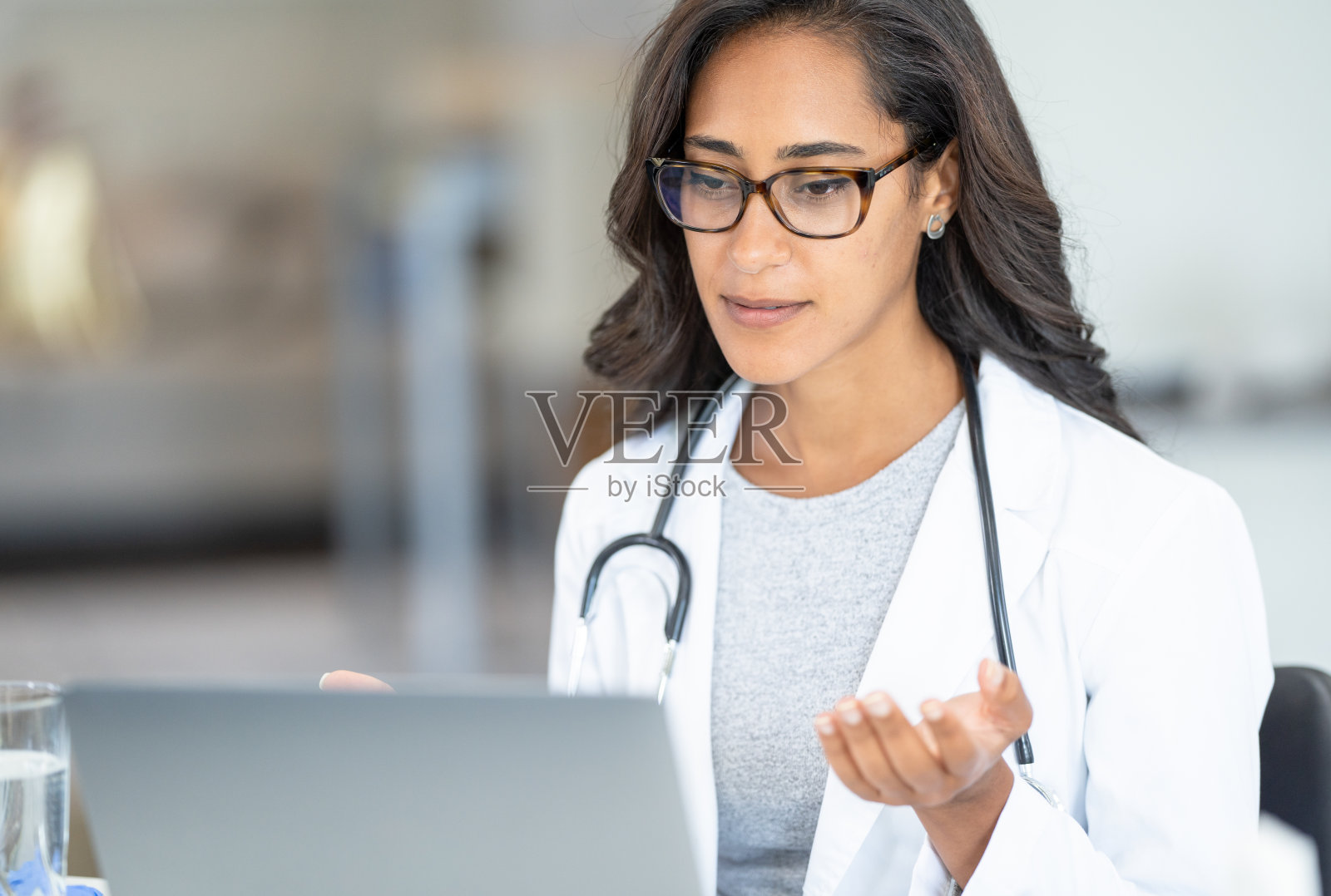 虚拟医疗预约照片照片摄影图片