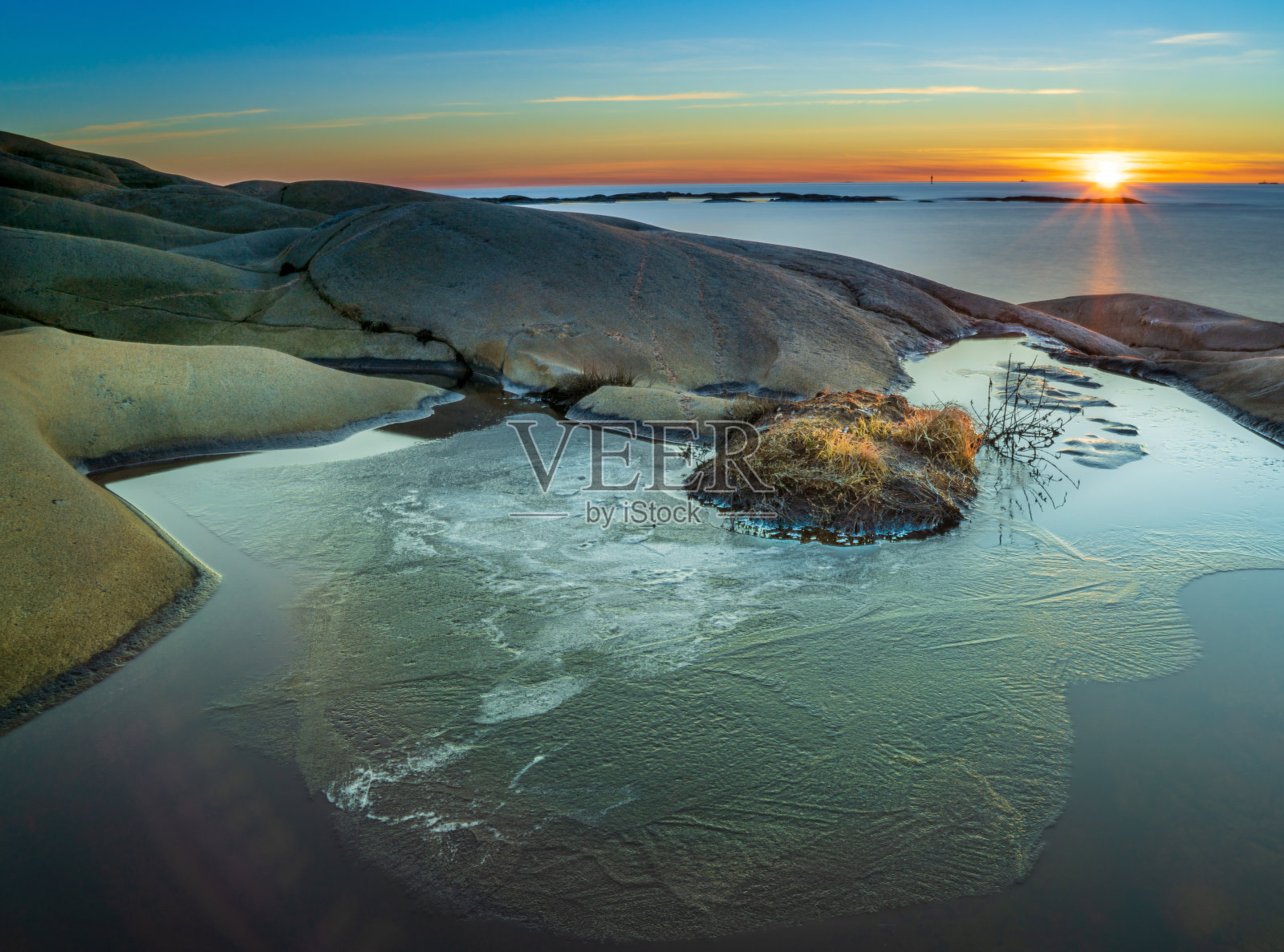 挪威Kirkeoy岛Ytre Hvaler国家公园的日落照片摄影图片