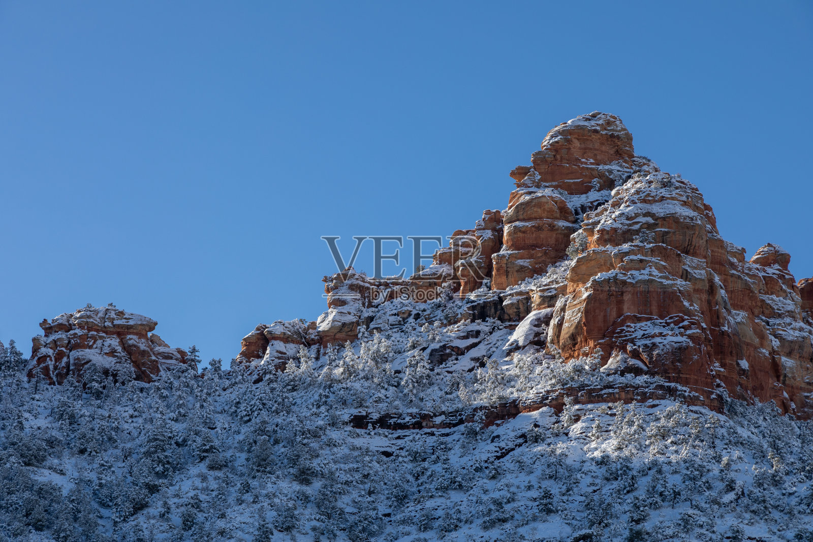 雪覆盖塞多纳亚利桑那州景观照片摄影图片