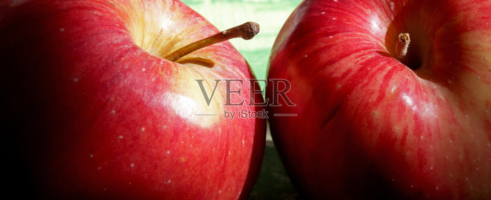 有机和新鲜的红苹果特写照片摄影图片