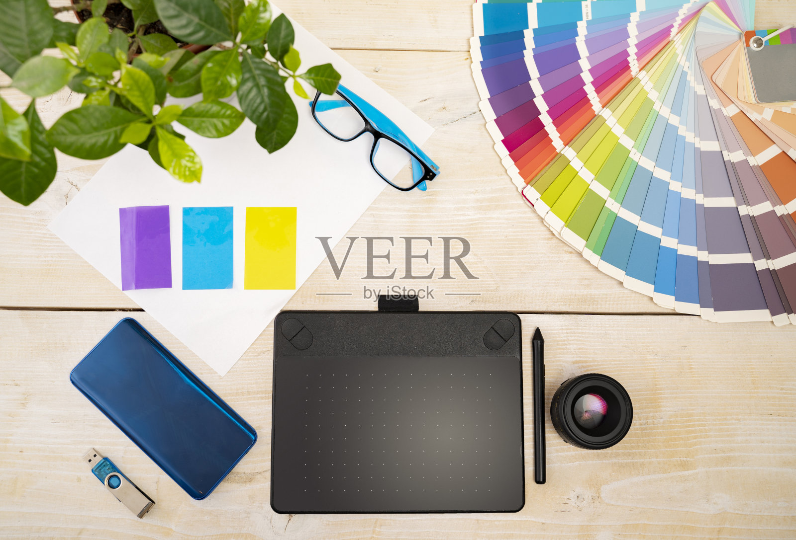 平面设计师表，颜色样本，画板等照片摄影图片